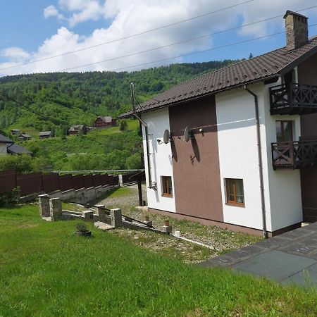 Guest House Stari Druzy สลาฟสเก ภายนอก รูปภาพ