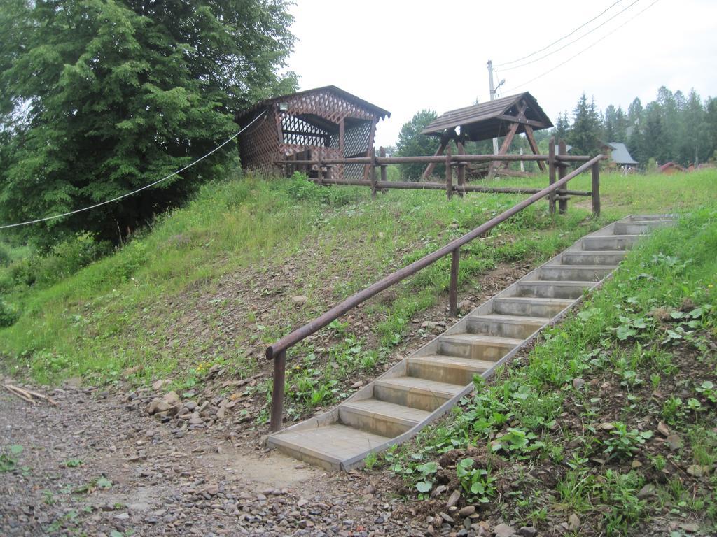 Guest House Stari Druzy สลาฟสเก ภายนอก รูปภาพ