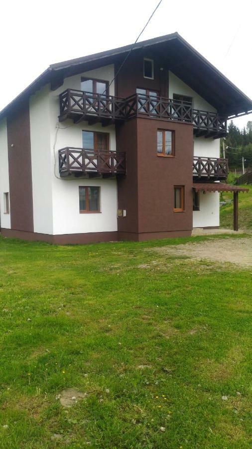Guest House Stari Druzy สลาฟสเก ภายนอก รูปภาพ